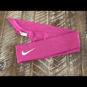 Nike Tie Headband. Barley Used.